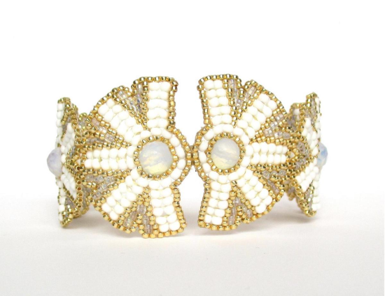 Laloo – Nouveau Bloom Cuff, moonstone